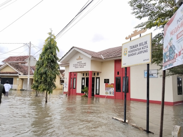 Kondisi Banjir di Kelurahan Pematang Wangi | Foto : Eka Febriani / Lampung Geh