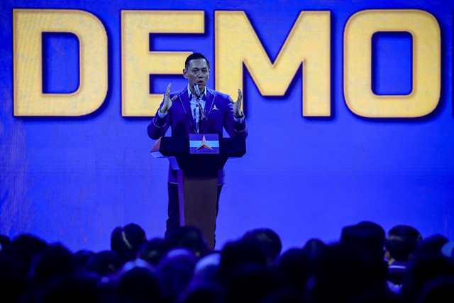 Ketua Umum Partai Demokrat Agus Harimurti Yudhoyono (AHY) pada acara Kongres VI Partai Demokrat 2025 di Ballroom The Ritz-Carlton Jakarta Pacific Place, Senin (24/2/2025). Foto: Jamal Ramadhan/kumparan