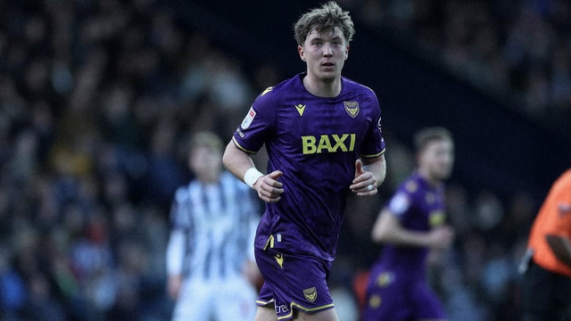 Ole Romeny bersama Oxford United. Foto: Instagram @oufcofficial