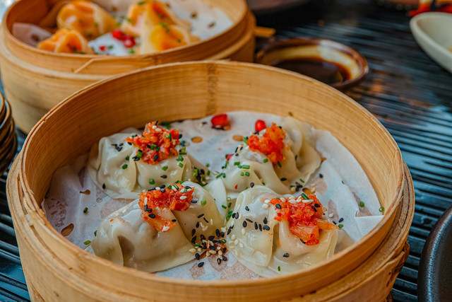 Ilustrasi Cara Mengukus Dimsum di Magic Com, sumber gambar: Unsplash/The Free Bird