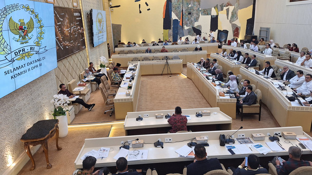 Rapat Kerja Menteri PANRB dan BKN bersama Komisi II DPR RI di Gedung Nusantara II, Jakarta Pusat pada Rabu (5/3). Foto: Argya Maheswara/kumparan