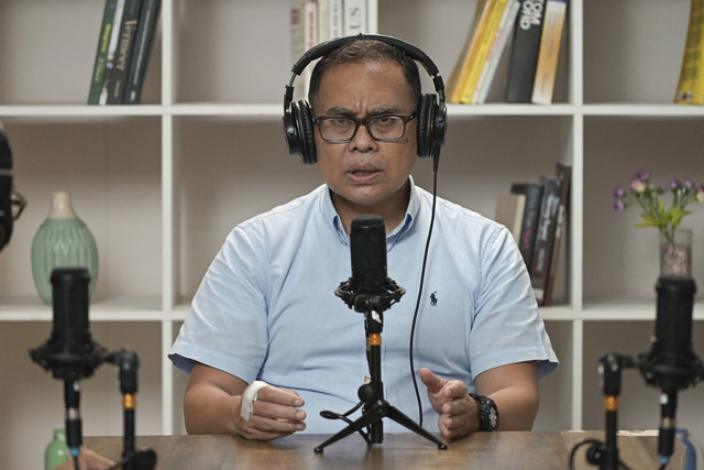 Diptalk bersama Guru Besar Internasional UI, Hikmahanto Juwana. Foto: Jamal Ramadhan/kumparan