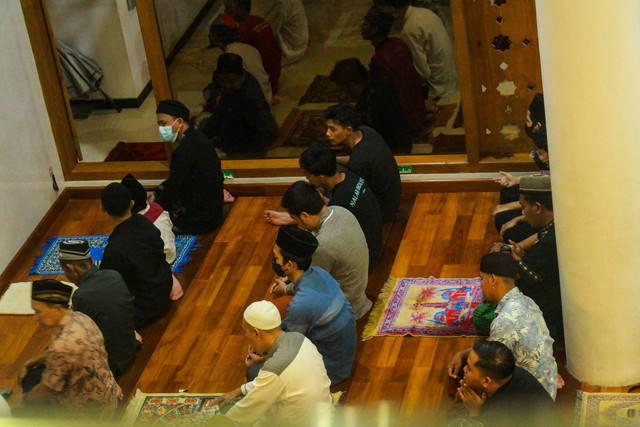 Ilustrasi Tata Cara Tarawih 8 Rakaat, sumber gambar: Unsplash/Annas Arfnahri