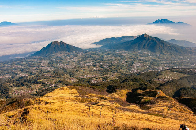 Puncak Telomoyo. Foto hanya ilustrasi, bukan tempat yang sebenernya. Sumber: Pexels/Photo Pik