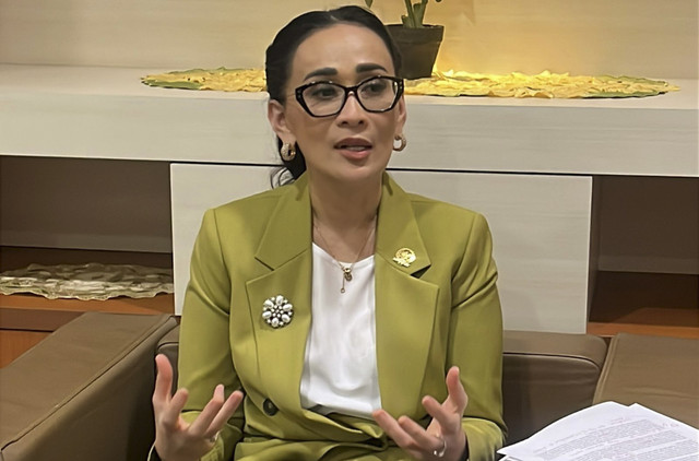 Anggota Komisi I DPR RI Amelia Anggarini di Kompleks Parlemen. Foto: Haya Syahira/kumparan