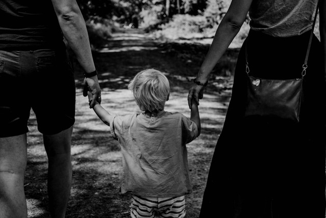 Ilustrasi keluarga. Foto: Unsplash