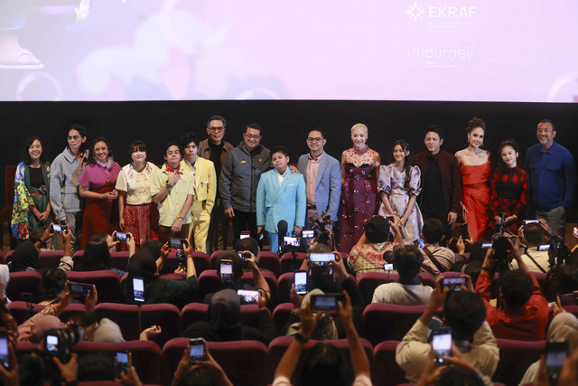 Sejumlah pengisi suara di antaranya Ariel Noah, Bunga Citra Lestari dan Cinta Laura saat konferensi pers film Jumbo di Epicentrum, Kuningan, Jakarta, Kamis, (13/3/2025). Foto: Agus Apriyanto