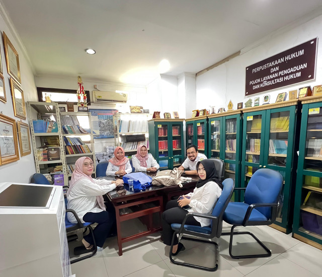 Foto: Zahroh Nurhillal | Media Pojok Membaca di Bagian Hukum Sekretariat Daerah Kota Tangerang, 2023