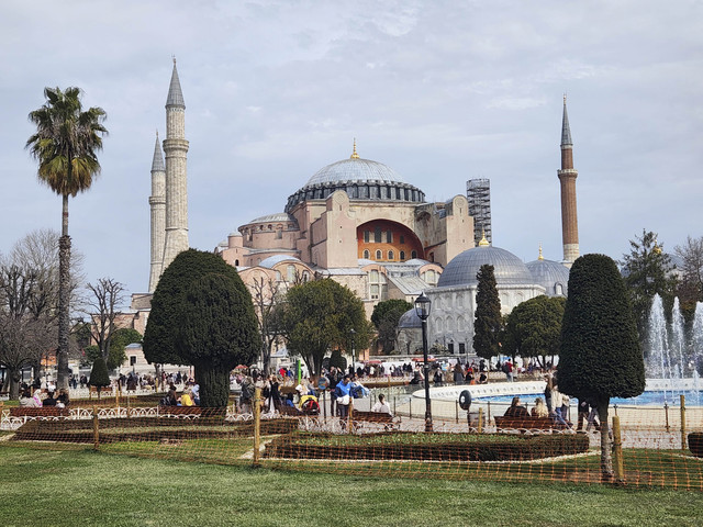Penampakan Hagia Sophia, salah satu bangunan bersejarah di dunia. Foto: Ela Nurlaela/kumparan