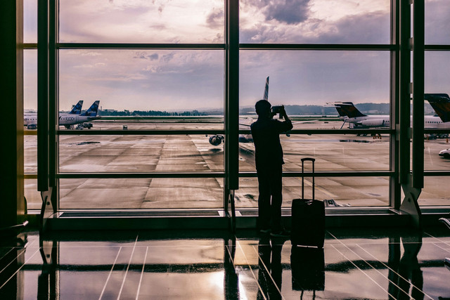 Ketentuan Bagasi Garuda Indonesia Domestik. Foto hanya sebagai ilustrasi, bukan gambar sebenarnya. Sumber foto: Unsplash-Ashim D’Silva