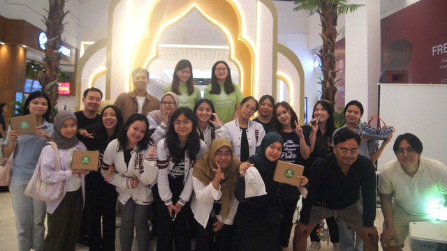 Sesi Foto Bersama Para Panitia, Peserta, Serta Pihak Anacyclic.