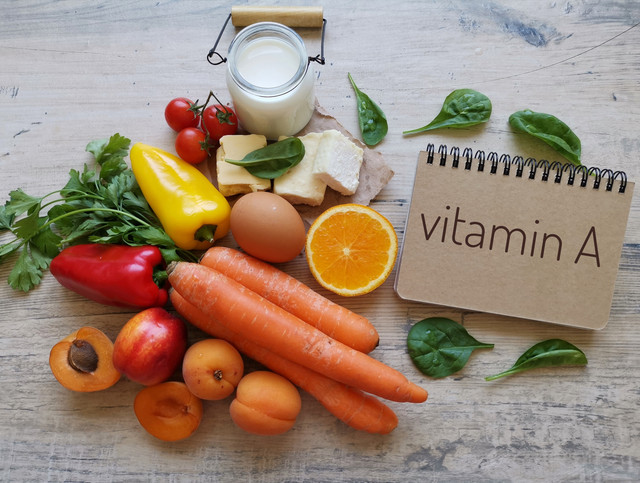 Ilustrasi Makanan Tinggi Vitamin A. Foto: Danijela Maksimovic/Shutterstock