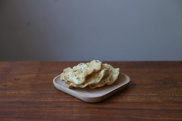 Ilustrasi penyebab peyek tidak renyah. Foto: Pexels.com/Cats Coming