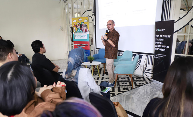 Chief of AI and Corporate Strategy Andrias Ekoyuono Bagikan Strategi Fundraising yang Kuat! Foto: kumparan