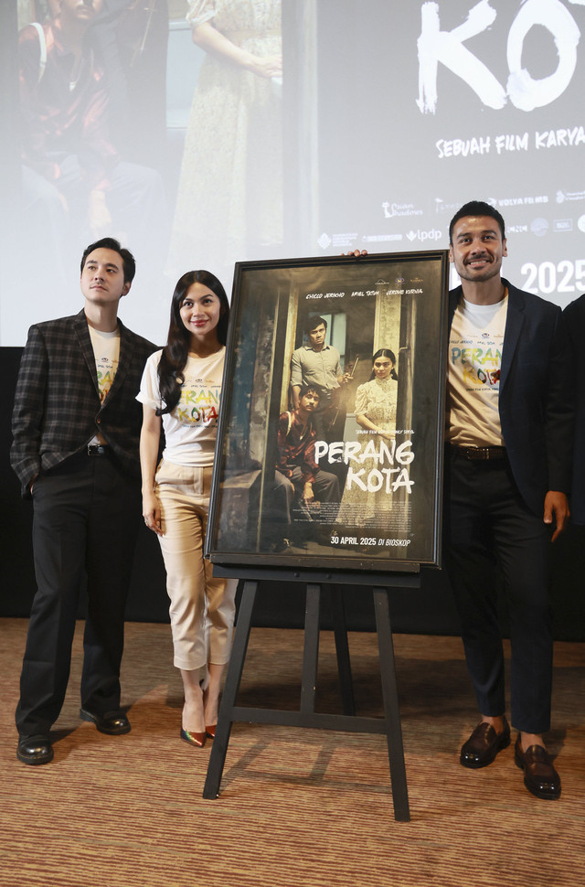 Konferensi pers official poster film Perang Kota di kawasan Metropole, Jakarta, Senin, (24/3/2025). Foto: Agus Apriyanto