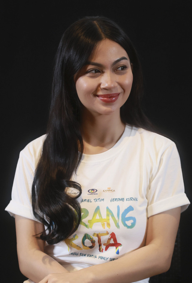 Artis Ariel Tatum saat konferensi pers official poster film Perang Kota di kawasan Metropole, Jakarta, Senin, (24/3/2025). Foto: Agus Apriyanto