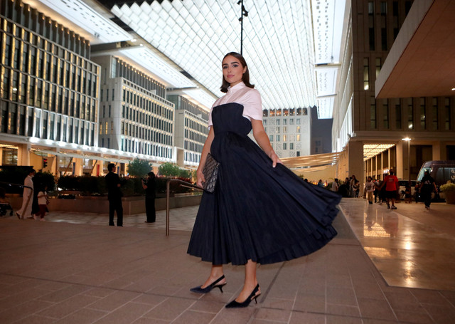 Mantan Miss Universe dan selebriti AS Olivia Culpo. Foto: PATRICK BAZ / Qatar Museums/AFP