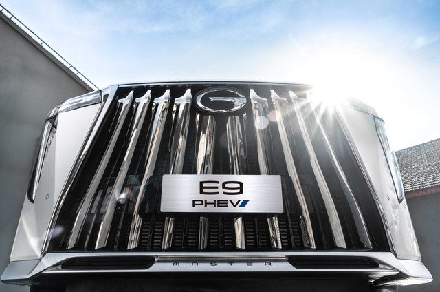 Mobil GAC Motor dengan wujud GAC E9 PHEV. Foto: dok. gac-motor
