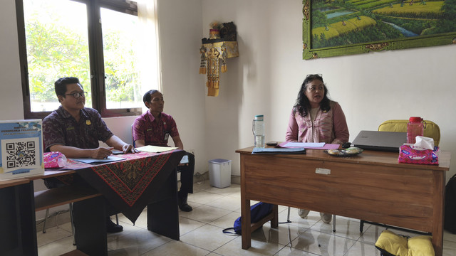 Pengawas Ketenagakerjaan Disnaker ESDM Bali Meirita di Gedung Disnaker ESDM Bali. Foto: Denita BR Matondang/kumparan