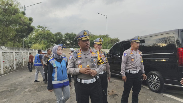 Kakorlantas Polri Irjen Agus Suryonugroho di KM 91 Tol Cipularang, Selasa (23/5/2025). Foto: Jonathan Devin/kumparan