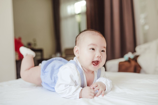 Ilustrasi cara mengatasi cegukan pada bayi. Foto: Pexels