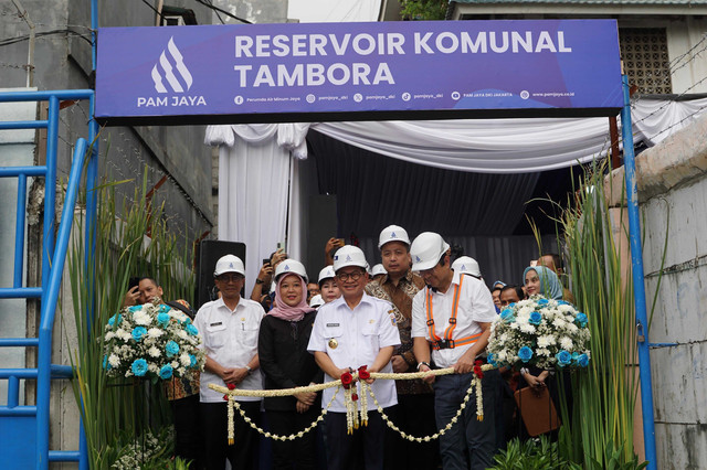 PAM JAYA bersama Gubernur DKI Jakarta Pramono Anung meresmikan pembangunan Reservoir Komunal di Rusun Tambora dan Gandaria Utara, Rabu (26/3/2025). Foto: PAM JAYA