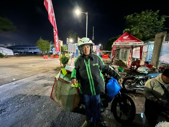 Atmawijaya (73 tahun) pemudik dari Tangerang menuju Lampung. Foto: Dok kumparan