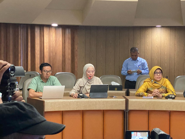 RSUP Dr. Sardjito memberikan penjelasan terkait polemik pemberian Tunjangan Hari Raya (THR), Rabu sore (26/3). Foto: Resti Damayanti/Pandangan Jogja