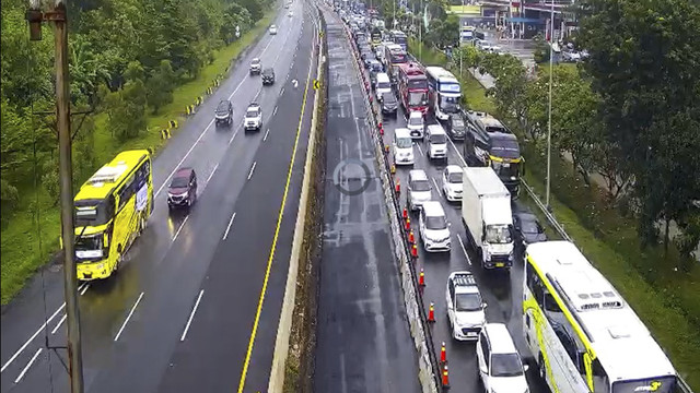 One way berlanjut sampai Tol Palikanci.  Foto: Dok. CCTV Jasa Marga