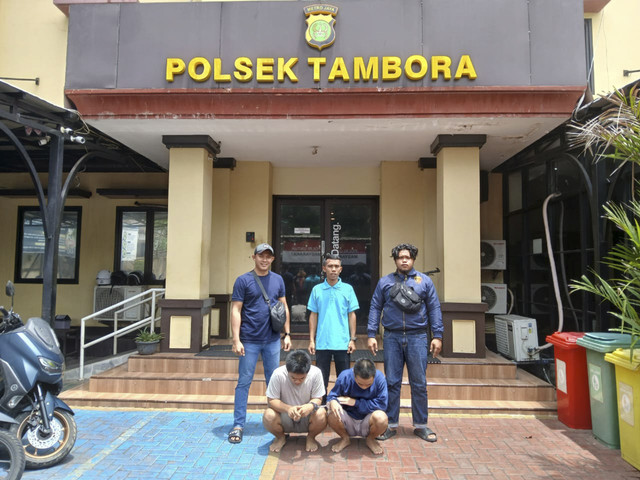 Tersangka kasus pencurian motor di wilayah Tambora. Foto: Istimewa
