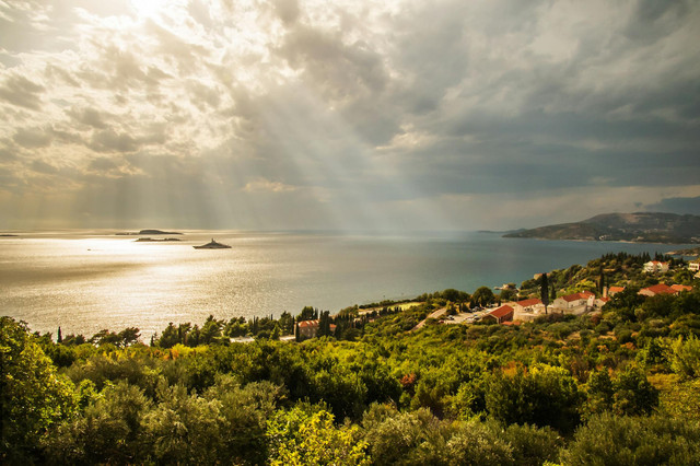 Ilustrasi Mitos Telaga Sarangan. Foto: Pexels.com/Kemal Christian Catovic #Cato