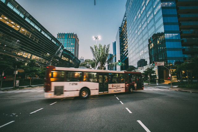 Harga tiket Bus Sinar Jaya Jakarta-Wonosobo. Foto hanya ilustrasi. Sumber: Pexels/Kaique Rocha