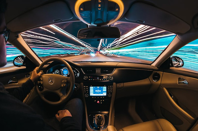 Ilustrasi Rekomendasi Parfum Mobil. Sumber: unsplash/ Samuele Errico Piccarini
