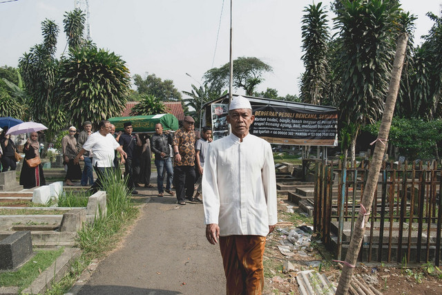 Ilustrasi  Bacaan Tahlil Ziarah Kubur, sumber gambar unsplash/Rio Lecatompessy