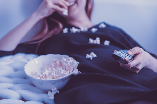 Ilustrasi rekomendasi drama Korea di iQIYI. Foto: Pexels.com/JESHOOTS.com