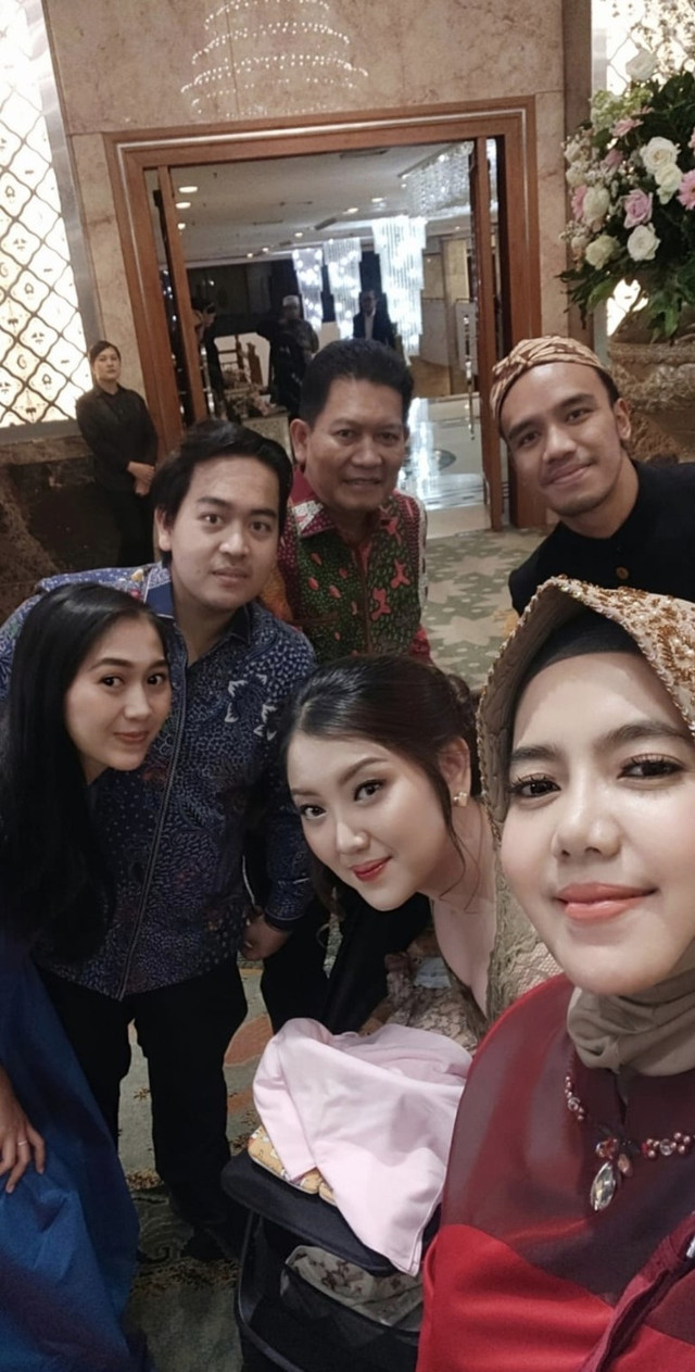 Ilustrasi: Idulfiri: Minal aidin wal faidzin, mohon maaf lahir & batin (Foto: Dok. Syaefunnur Maszah)