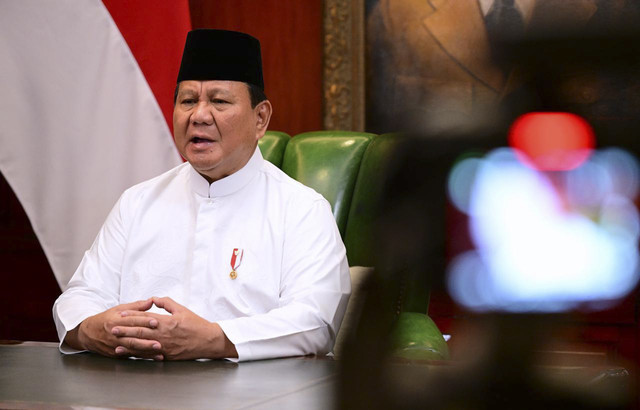 Presiden RI Prabowo Subianto memberikan ucapan selamat kepada seluruh umat Islam di Indonesia dan di dunia yang merayakan Idul Fitri 1446 H, Minggu (30/3/2025). Foto: Dok. Muchlis Jr - Biro Pers Sekretariat Presiden