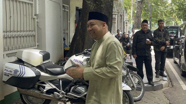 Anak presiden Republik Indonesia Didit Prabowo tiba di rumah Megawati, Jakarta, Senin (31/3/2025).   Foto: Rayyan Farhansyah/kumparan