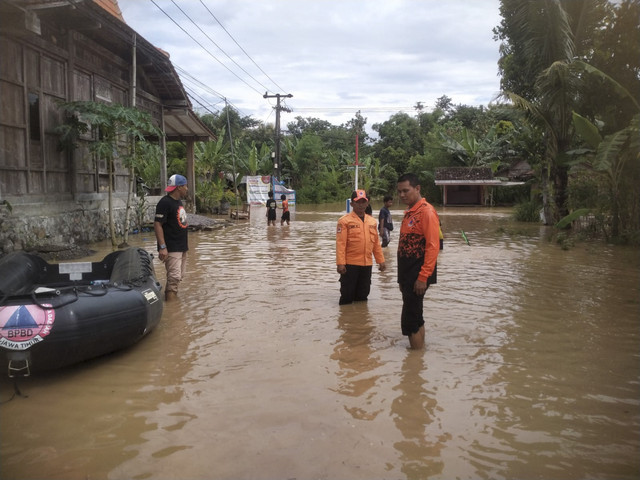 Kondisi banjir di Kabupaten Ngawi, Provinsi Jawa Timur, Sabtu (29/3/2025). Foto: Dok. BPBD Kab Ngawi