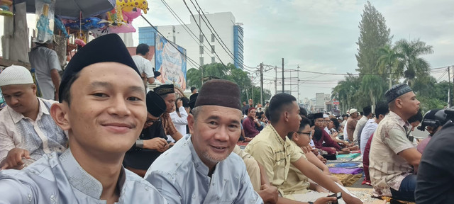 Dokumen Pribadi : Sholat Id