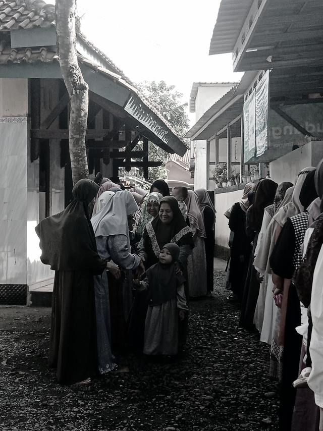 Suasana kebersamaan dan kehangatan halalbihalal idul fitri,Purbalingga (31-03-2025) Foto :Karina Dwi Julia