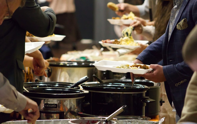 Ilustrasi Ide Cara Halal Bihalal di Kantor   Sumber Unsplash/Jacob McGowin