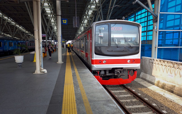 Jadwal kereta Sukabumi Cianjur 2025. Foto hanya ilustrasi, bukan yang sebenarnya. Sumber: Pexels/Didin Rachmawan N