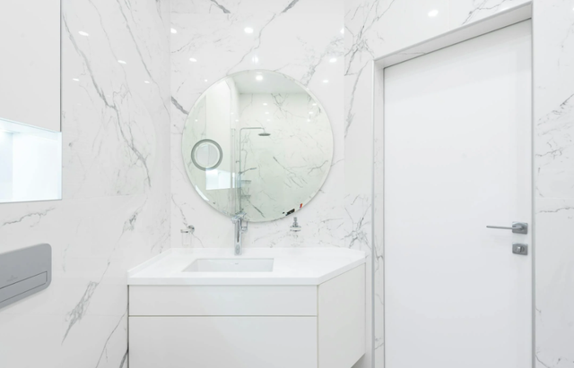 Ilustrasi Rekomendasi Pintu Kamar Mandi PVC yang Bagus. Sumber: Pexels/Max Vakhtbovycn