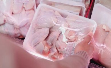 Ilustrasi Tips Menyimpan Daging Ayam di Kulkas, Pexels/Kevin Malik