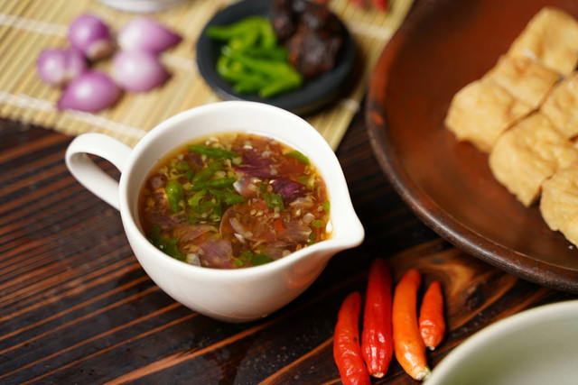 Oleh-Oleh Khas Kupang Populer. Foto ilustrasi sambal. Sumber foto: Unsplash-Aldino Hartan Putra
