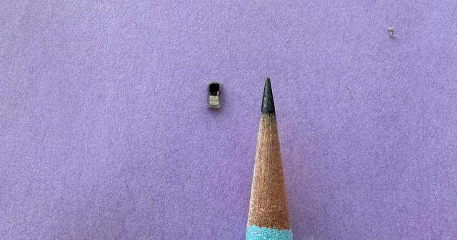 Alat pacu jantung terkecil di dunia.  Foto: Northwestern University/John A. Rogers