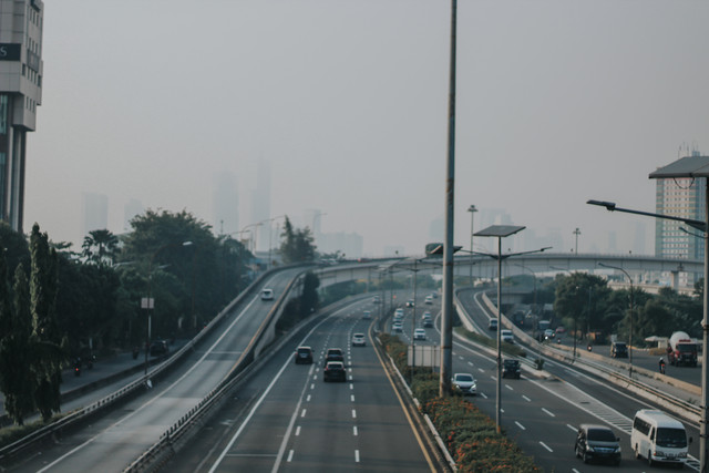 Ilustrasi Aturan Ganjil Genap Mudik Balik, sumber gambar unsplash/Andri Apriyanto