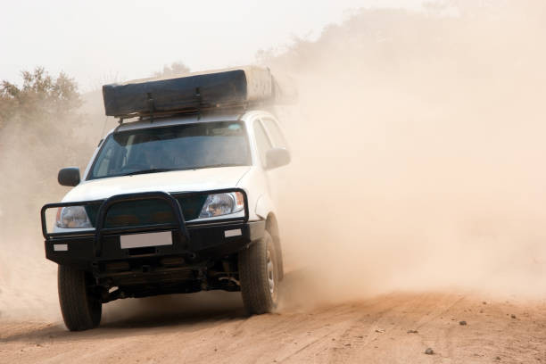 Ilustrasi Harga Pajero Terbaru 2025, Foto: Unsplash/fotogaby.