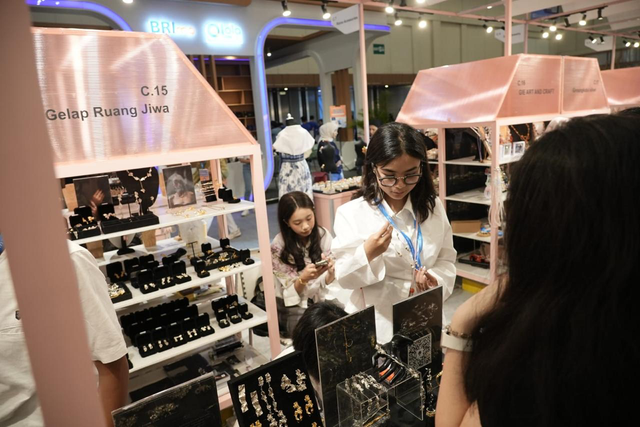 UMKM aksesoris Gelap Ruang Jiwa saat mengikuti gelaran BRI UMKM EXPO(RT) 2025 di ICE BSD City, Tangerang. Foto: Dok. BRI